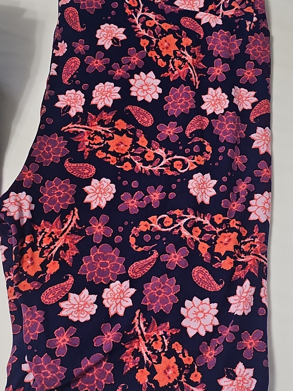LuLaRoe Purple Leggings with Pink & Coral Floral Paisley Print